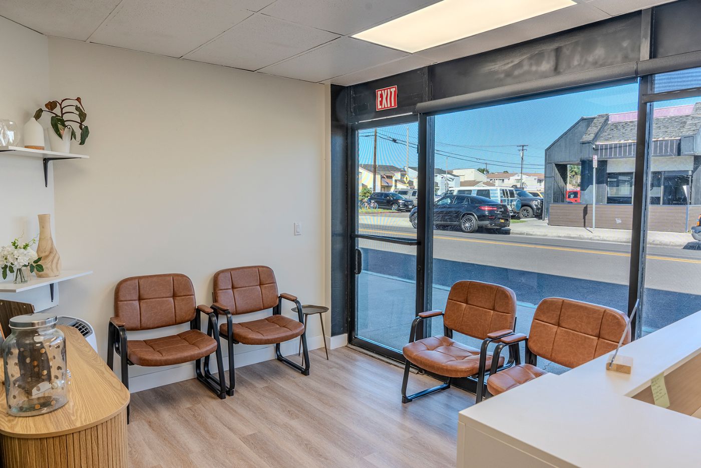 Koah Health physical therapy clinic in Huntington Beach, CA